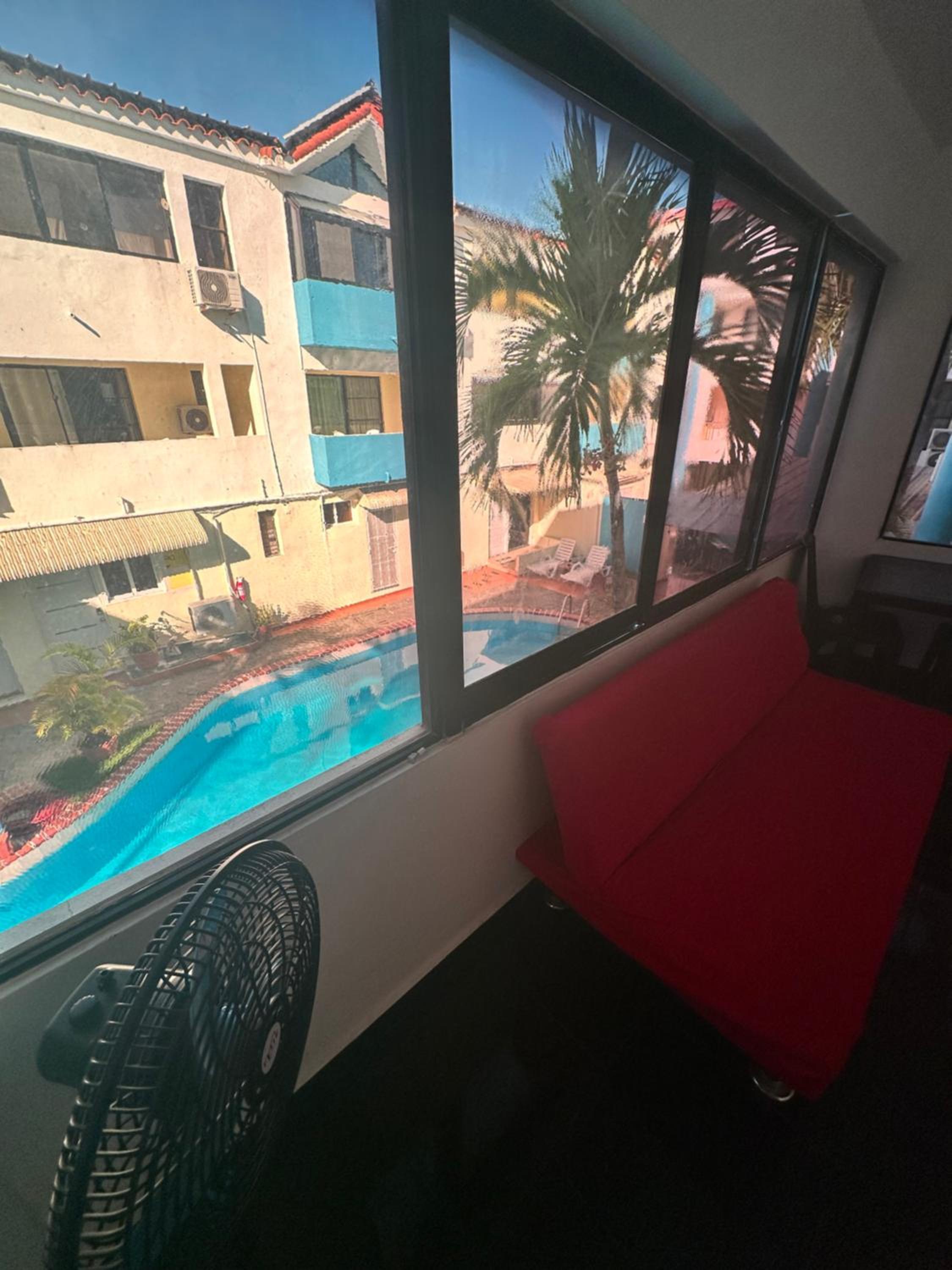 1 Bed Condo w Pool view