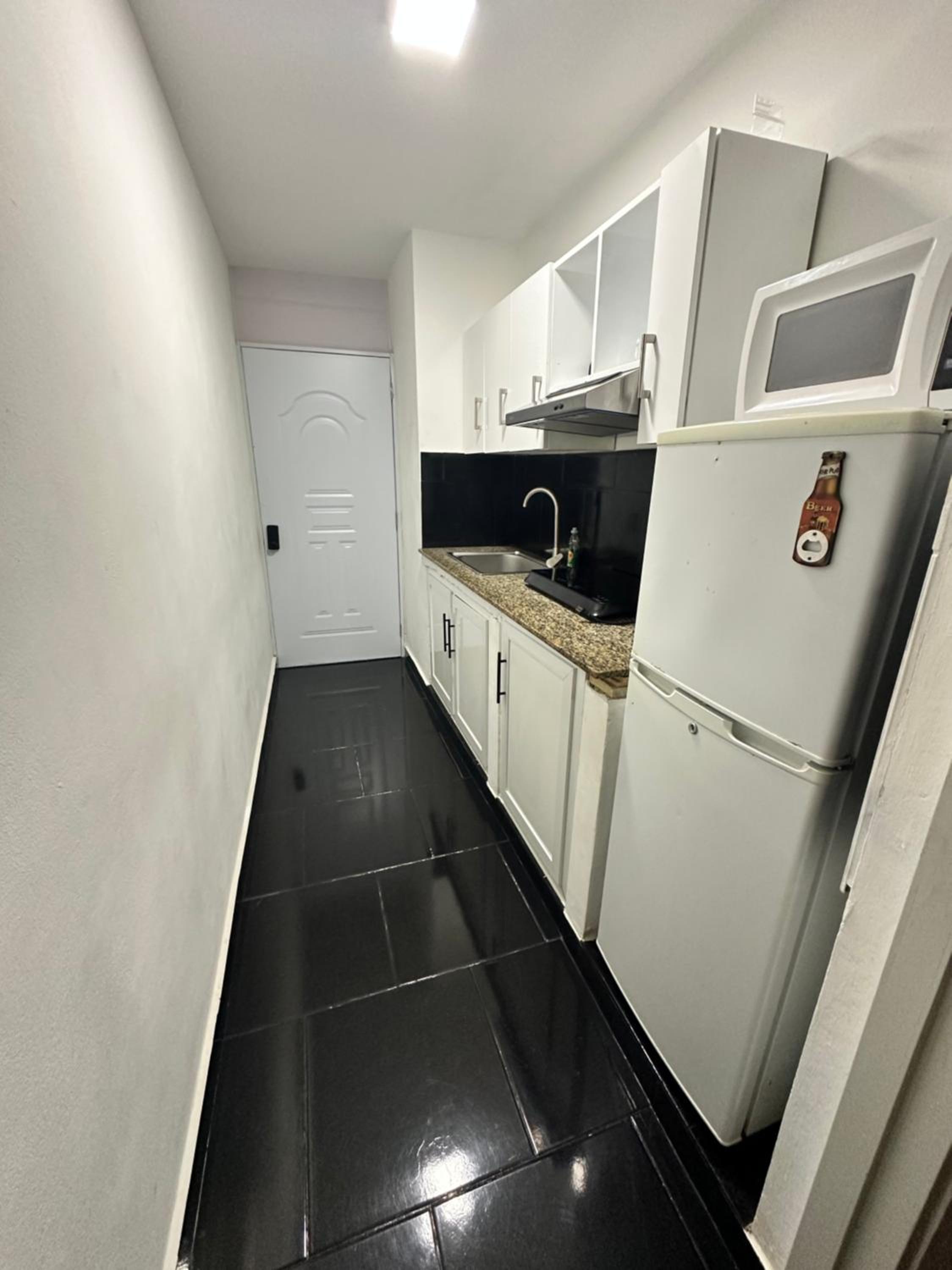 1 Bed Condo w Pool view