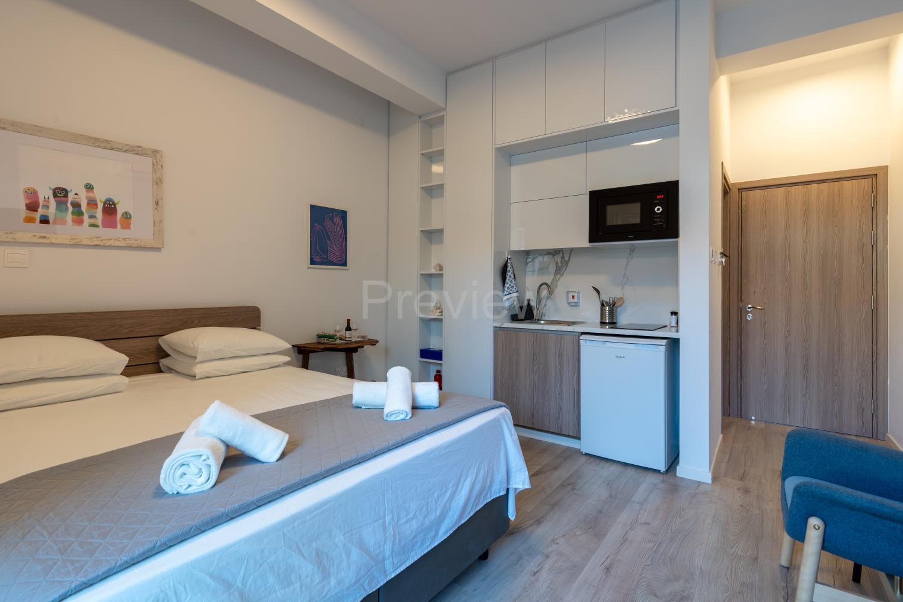 Le Voyageur By the Sea - Furnished Rooms