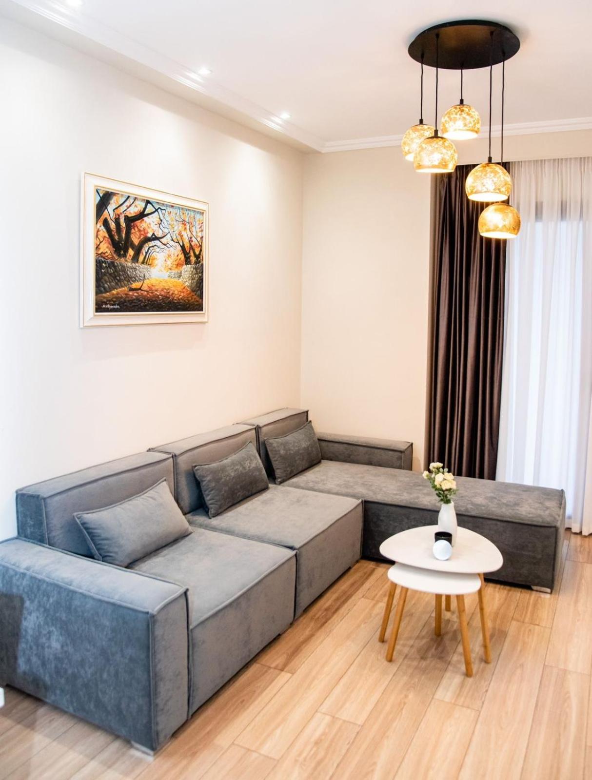 Luxe Haven Tirana B22