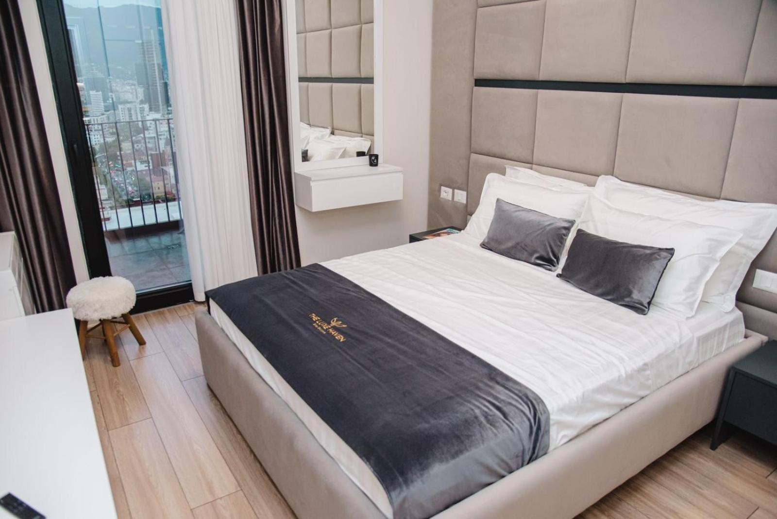 Luxe Haven Tirana B22