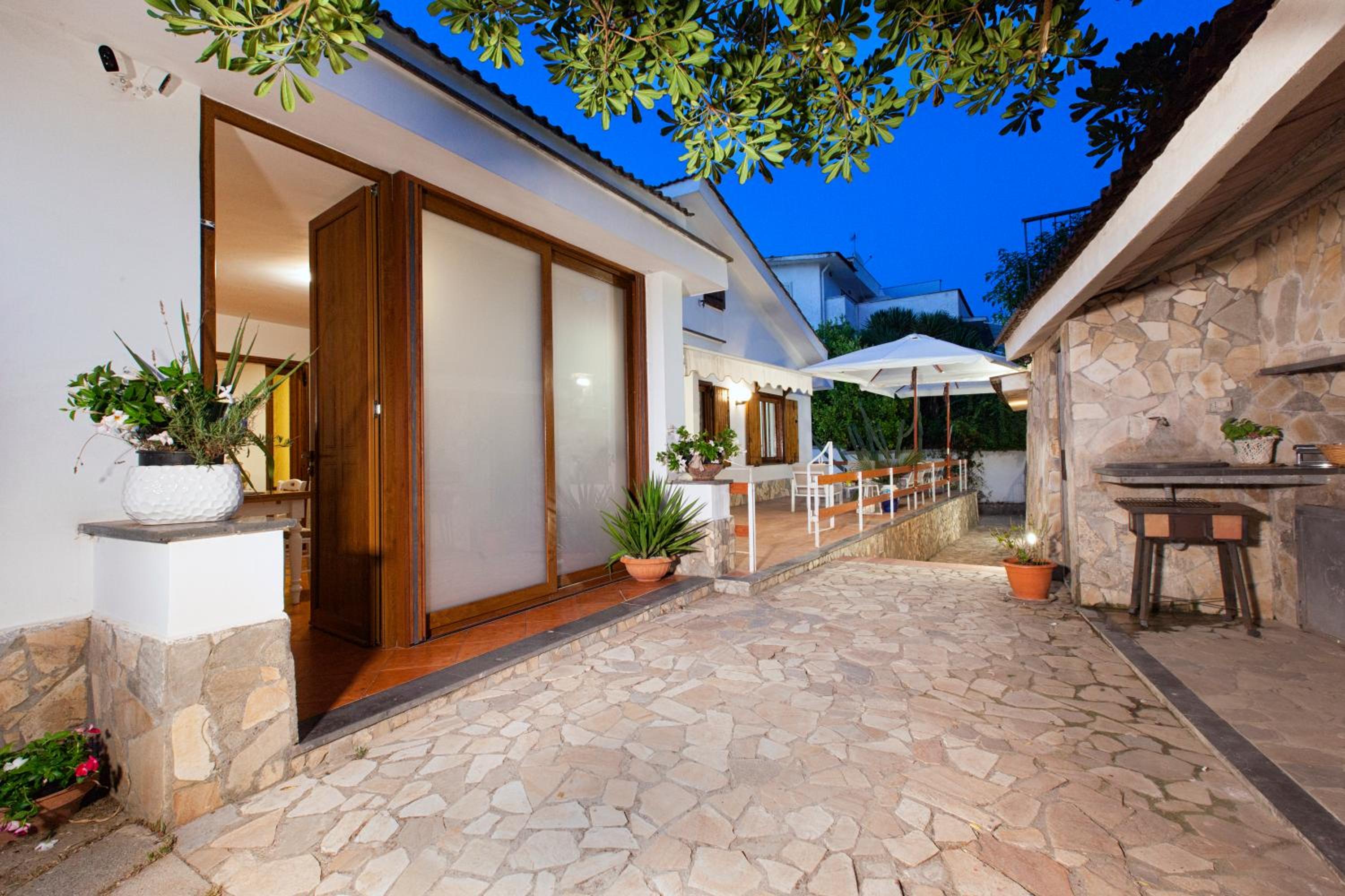 Villa Indipendente Panoramica, terrazze e giardino photo 3