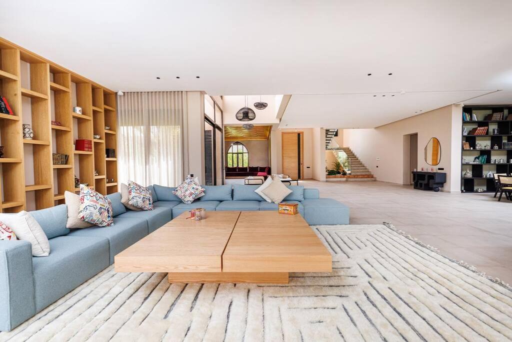 Modern 4BR Villa Golf View in Amelkis Marrakech view 5