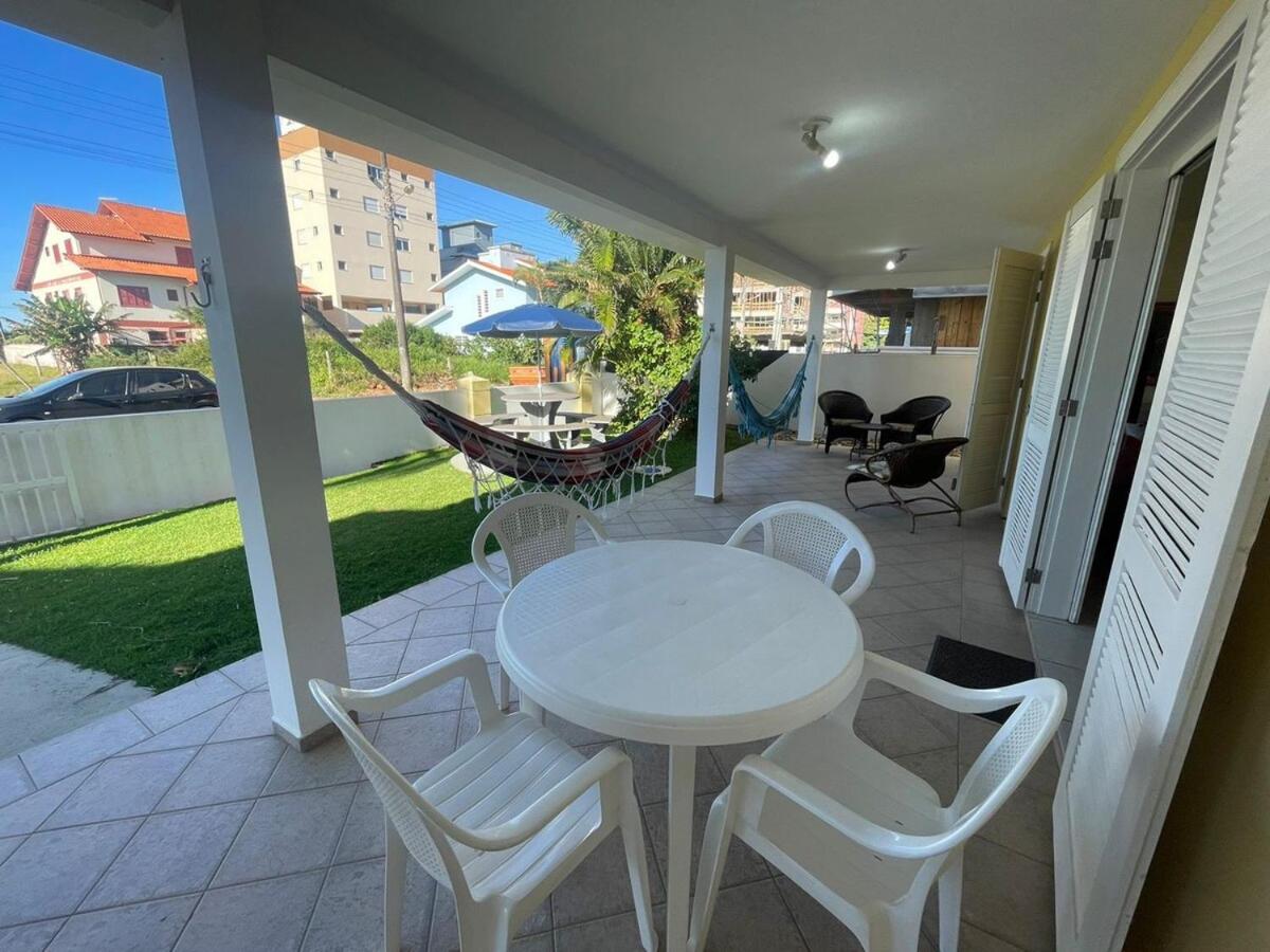 Cód 5 - Casa a poucos passos da praia de Palmas