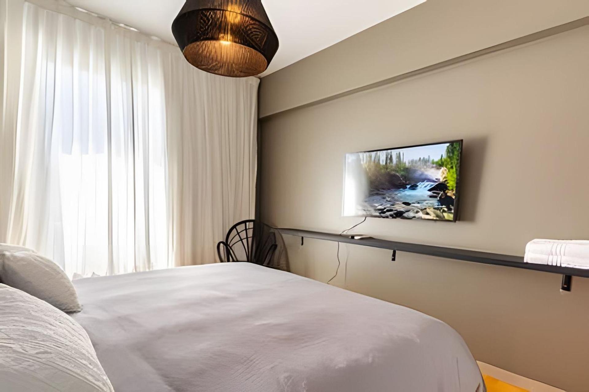 Luxury Building in Heart of Palermo Soho 2 Pools, Sauna, Gym and Business Center
