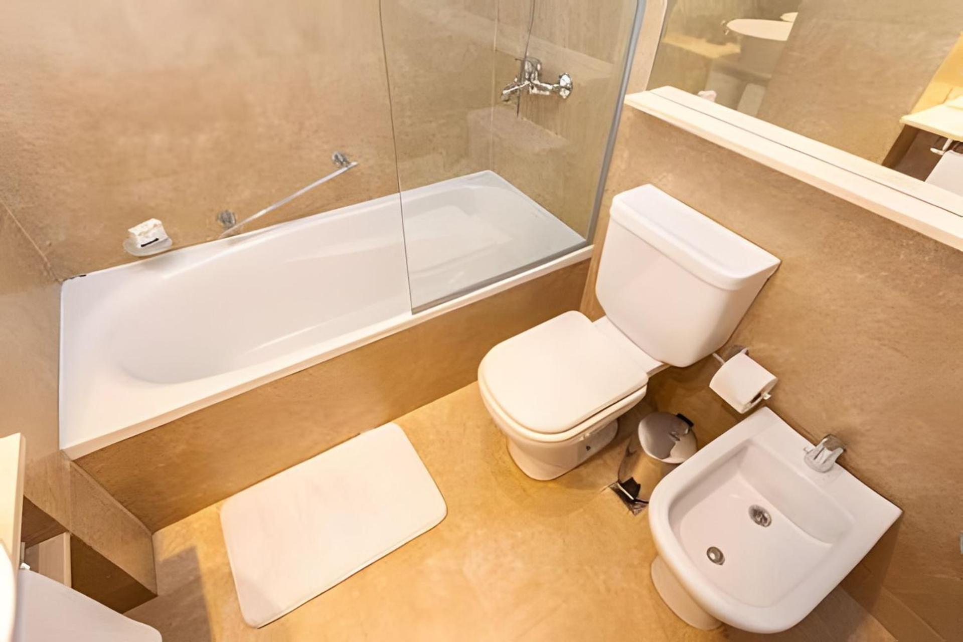 Luxury Building in Heart of Palermo Soho 2 Pools, Sauna, Gym and Business Center