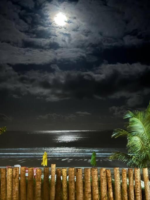 Casa Boho-Rota dos Milagres-Condomínio pé na areia