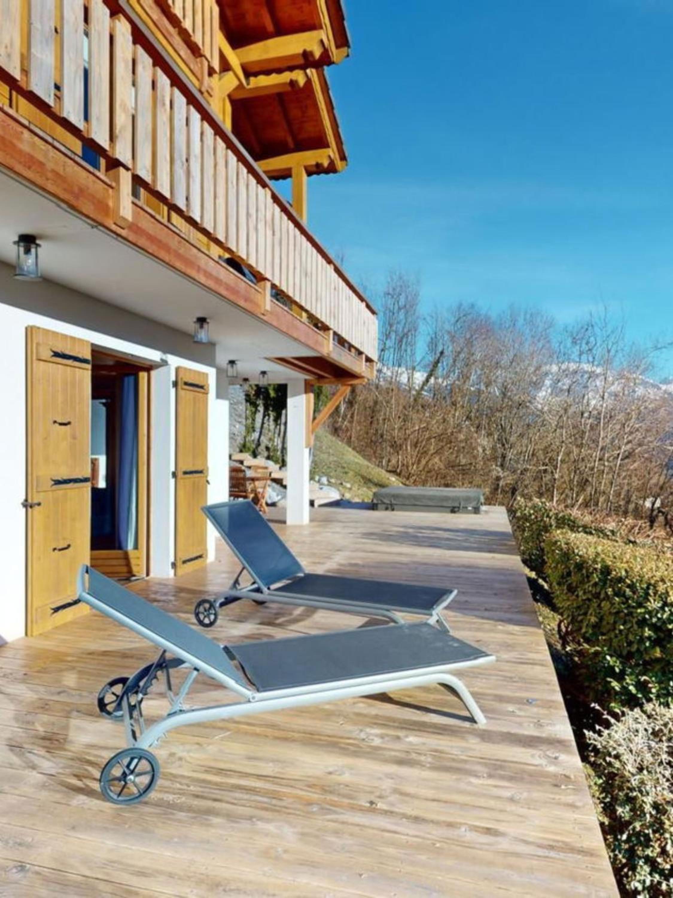 Mountain View, great location Chalet Joli
