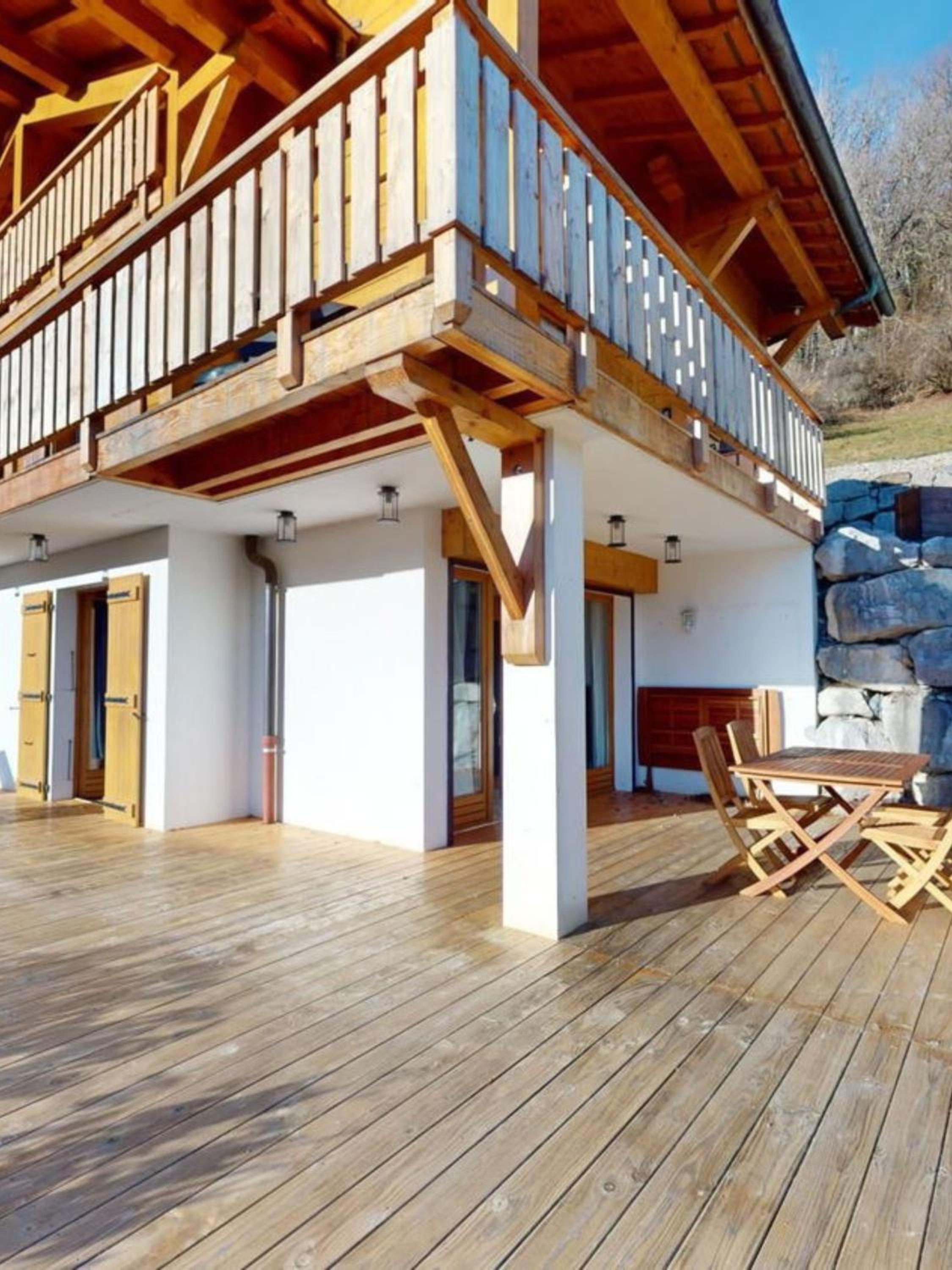 Mountain View, great location Chalet Joli