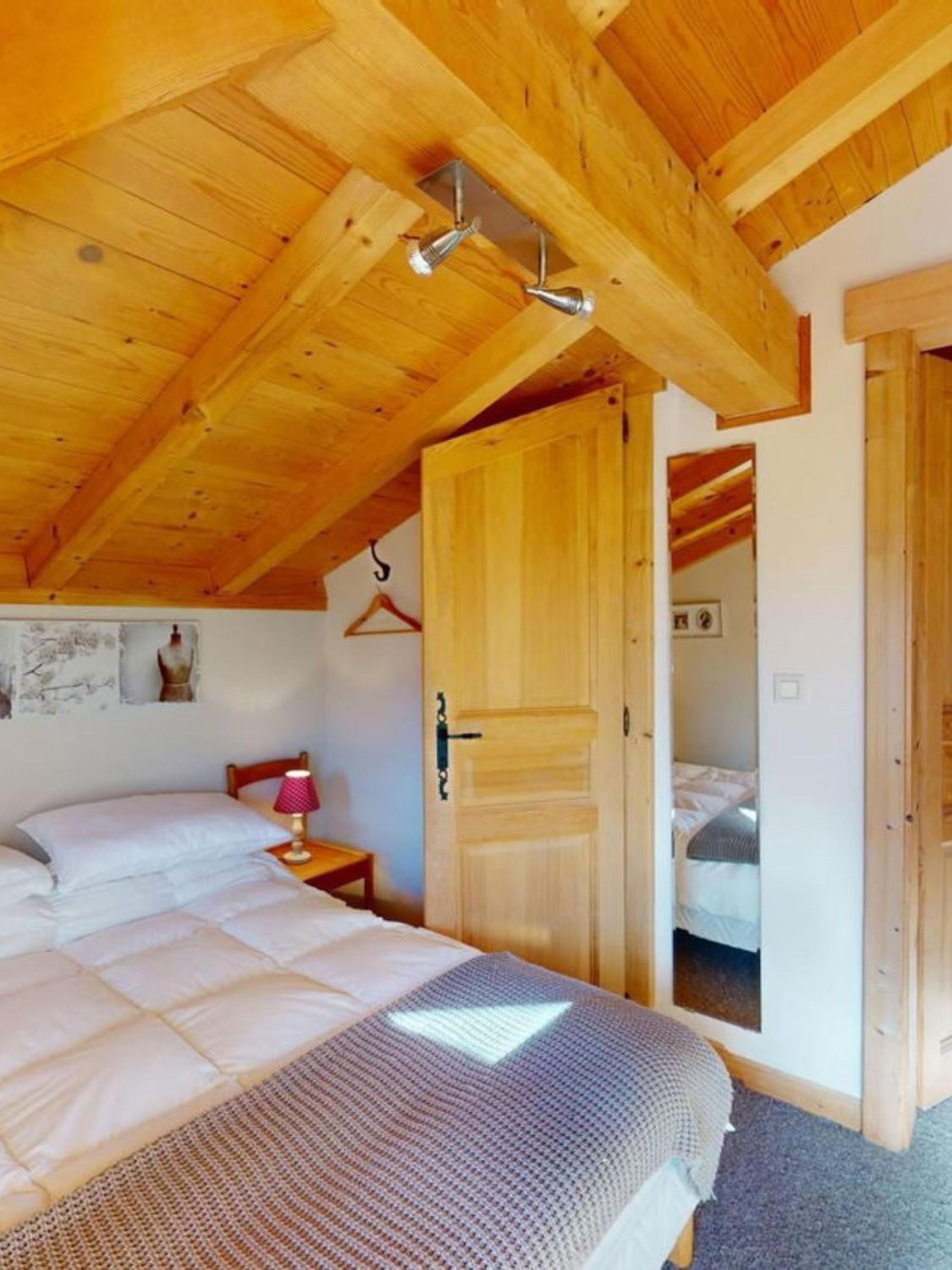 Mountain View, great location Chalet Joli