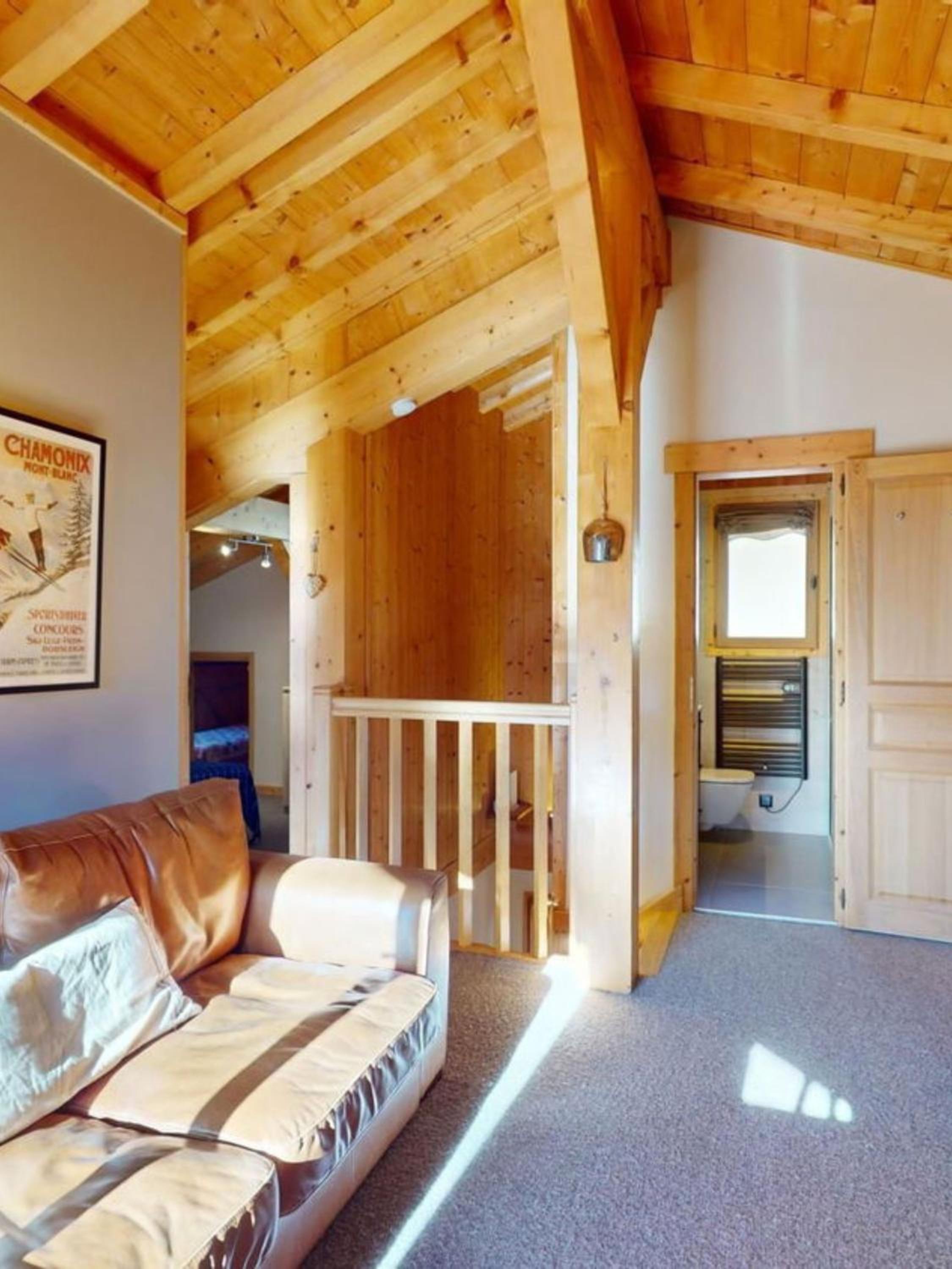 Mountain View, great location Chalet Joli