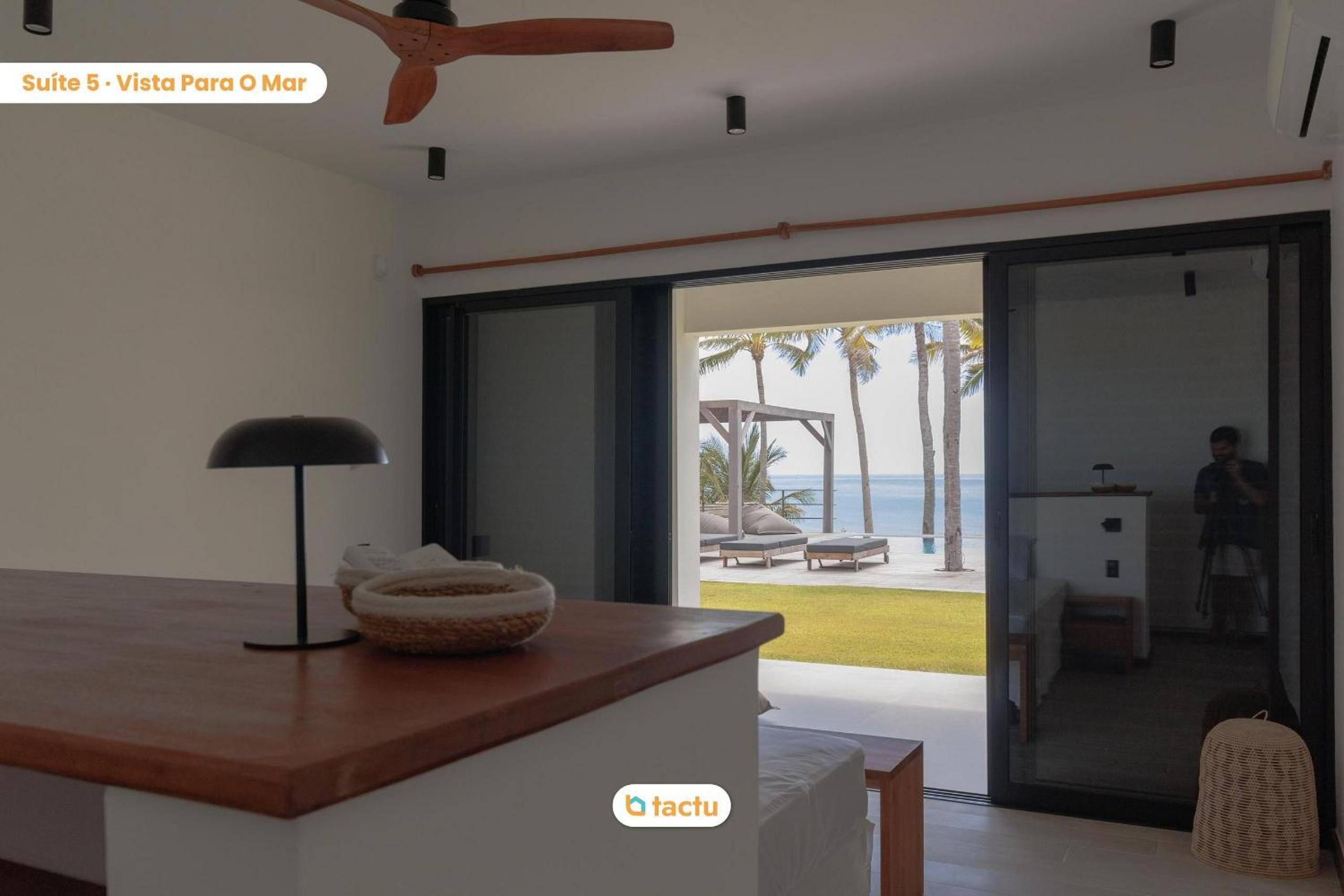 Vila Juriti: Luxury Beachfront in Fortim
