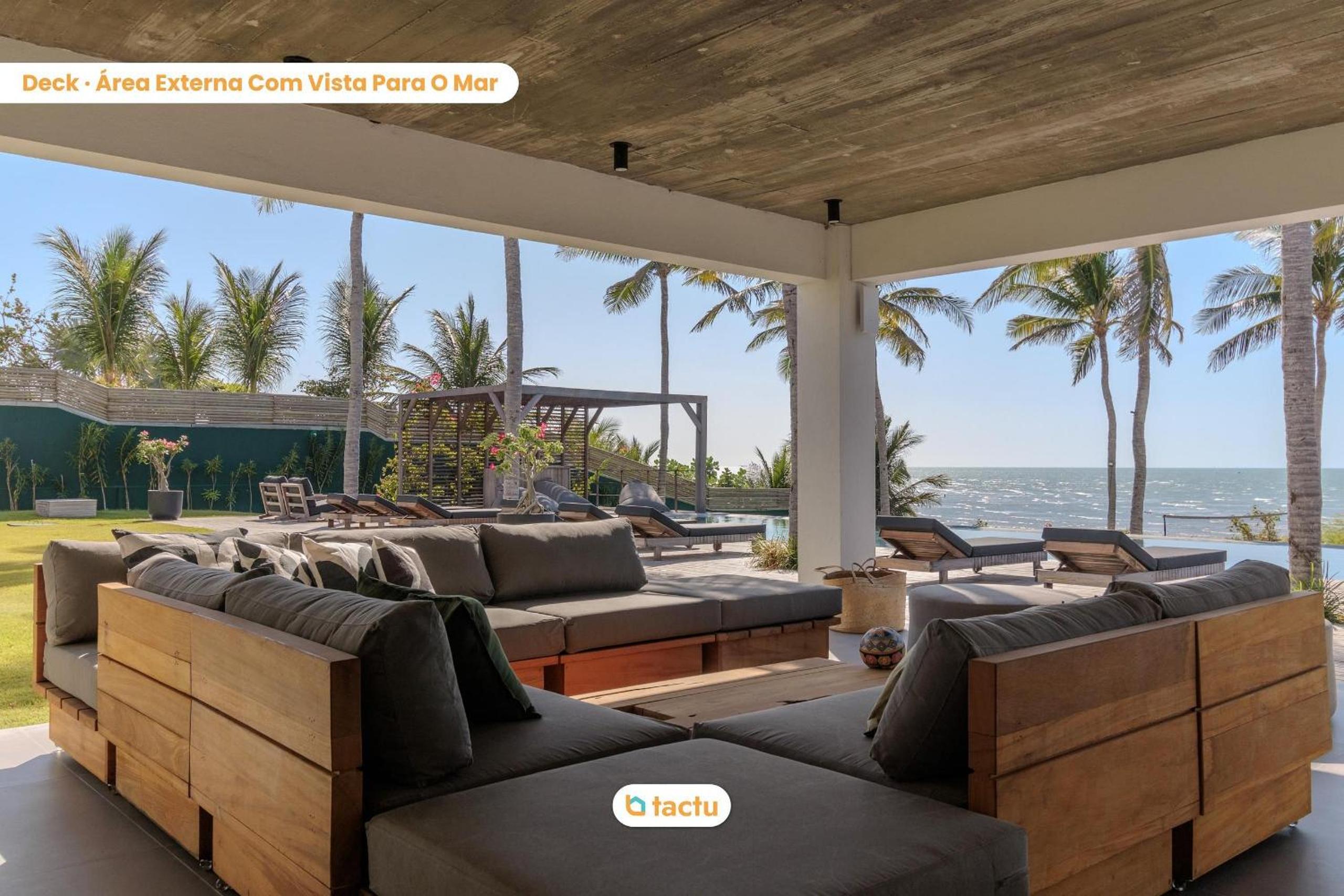 Vila Juriti: Luxury Beachfront in Fortim