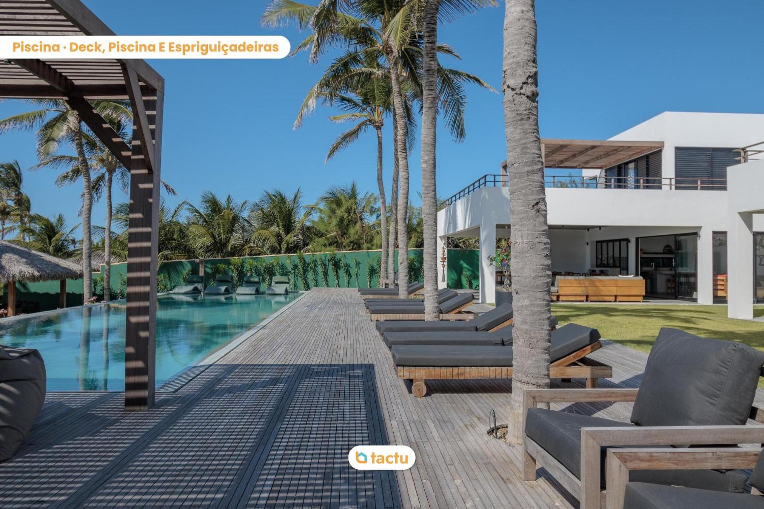 Vila Juriti: Luxury Beachfront in Fortim