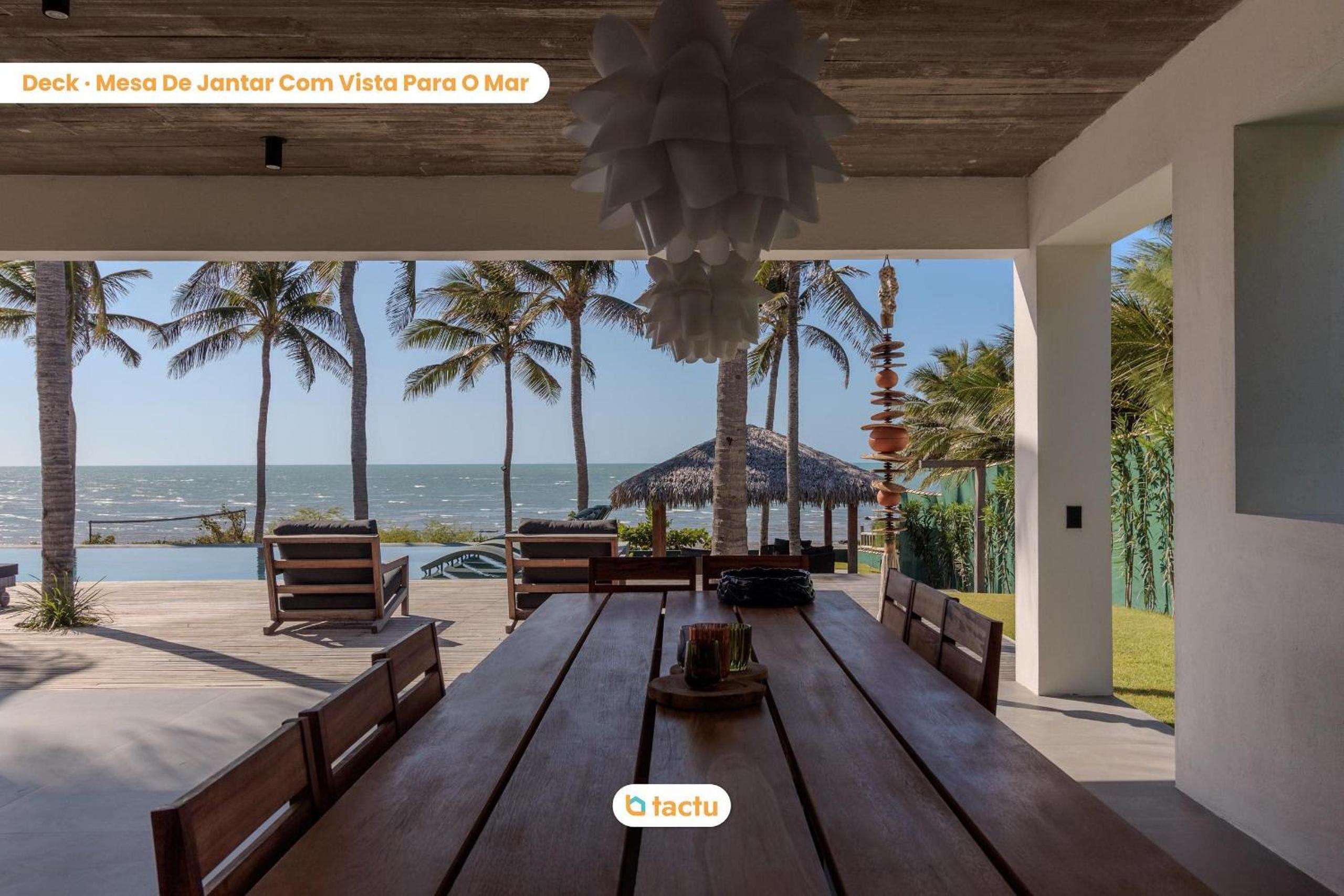 Vila Juriti: Luxury Beachfront in Fortim