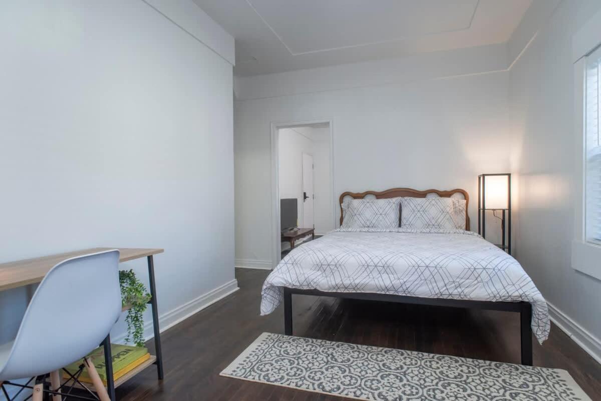 Thunder Bay Vacations - Near Airport Parking Netflix Wi-fi - Property Image 9