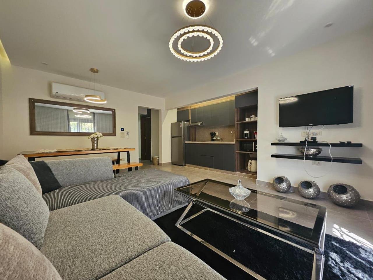 The Luxe Retreat and Uniqueness