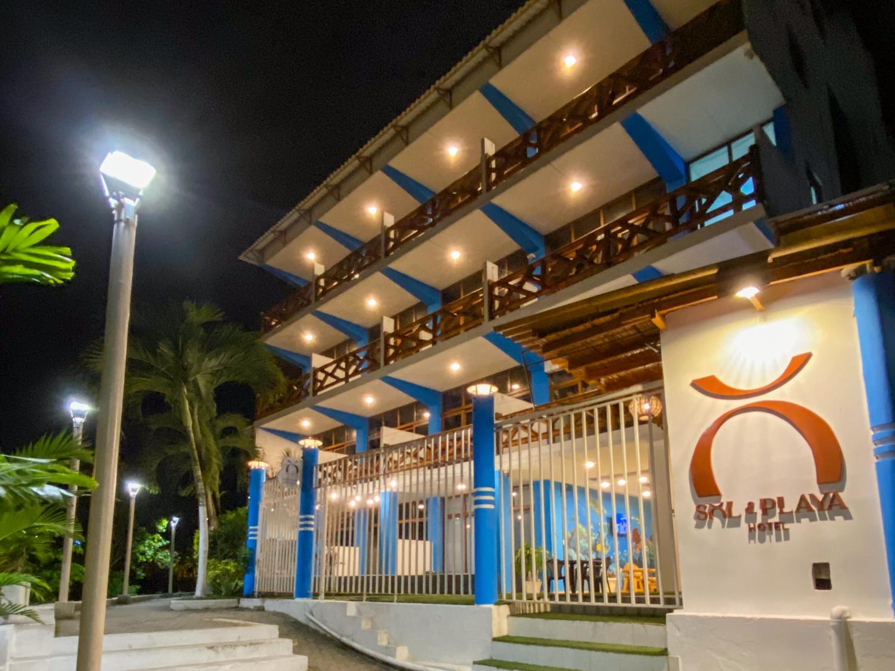 Hotel Sol y Playa Montañita - Image 1