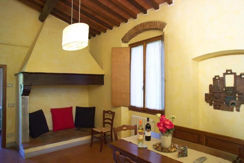 Appartamento indipendente sulle colline del Chianti a 30 kilometri da Firenze