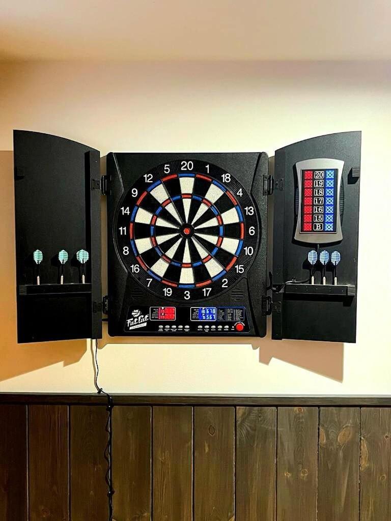 Charme 1780 Lit King Café et Billard