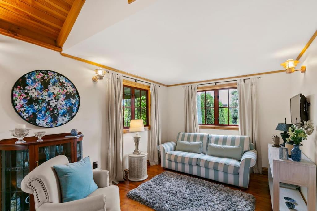 Kew Cottage