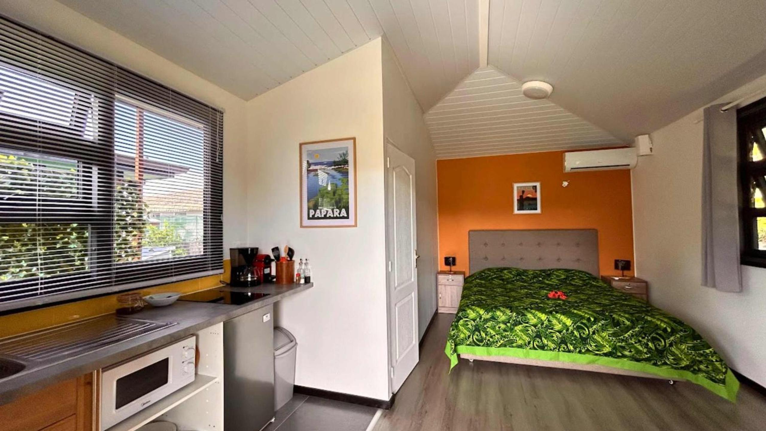 TAHITI - Domaine Mango Lodge view 5