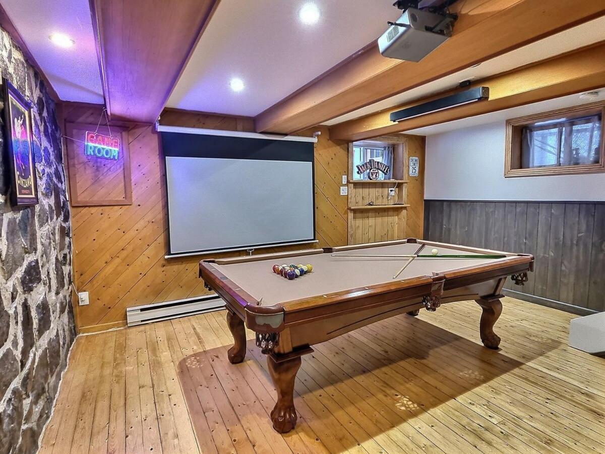 Charme 1780 Lit King Café et Billard