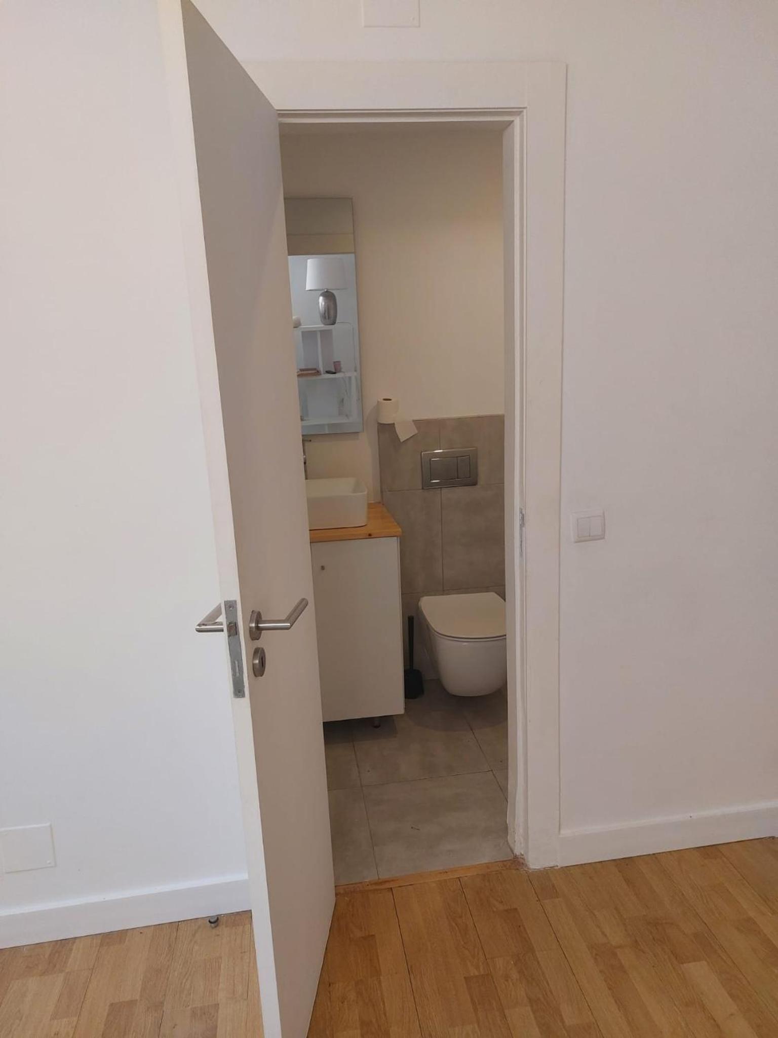 Quarto com wc privativa em Telheiras, Lisboa