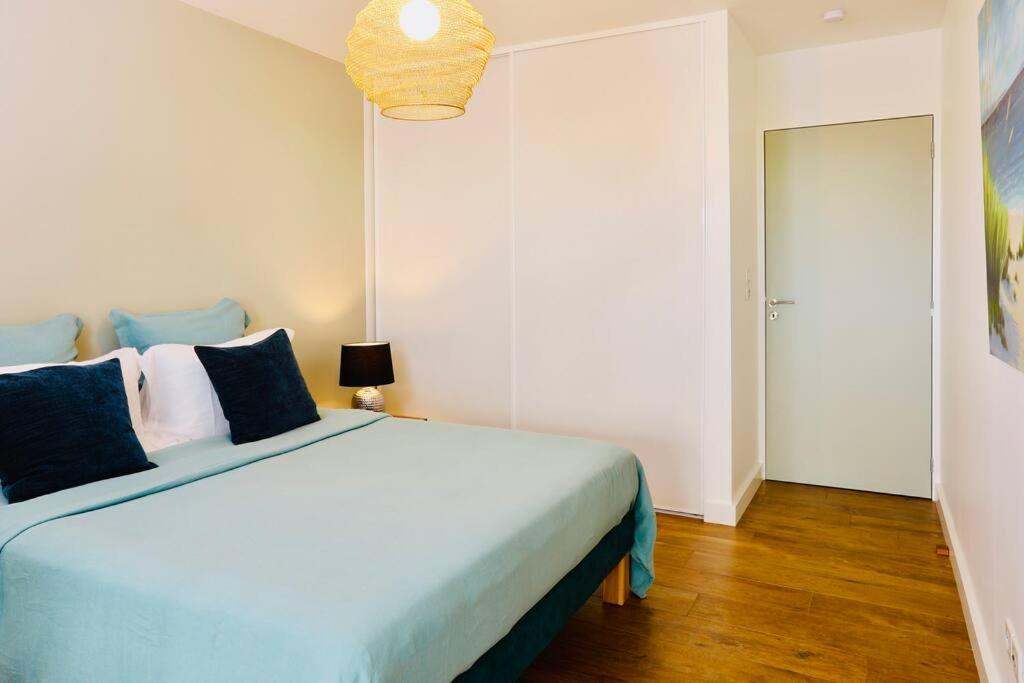 Appartement Etang Zabricot - Vue sur la Marina view 2
