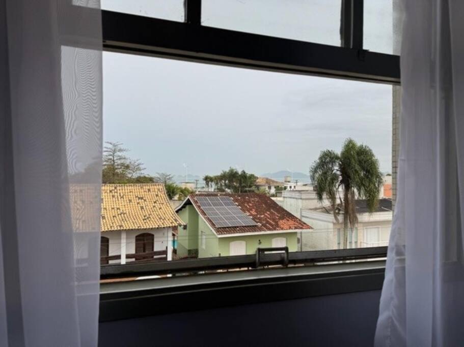 Apto Verde Mar, 1 quadra da praia com ar e garagem