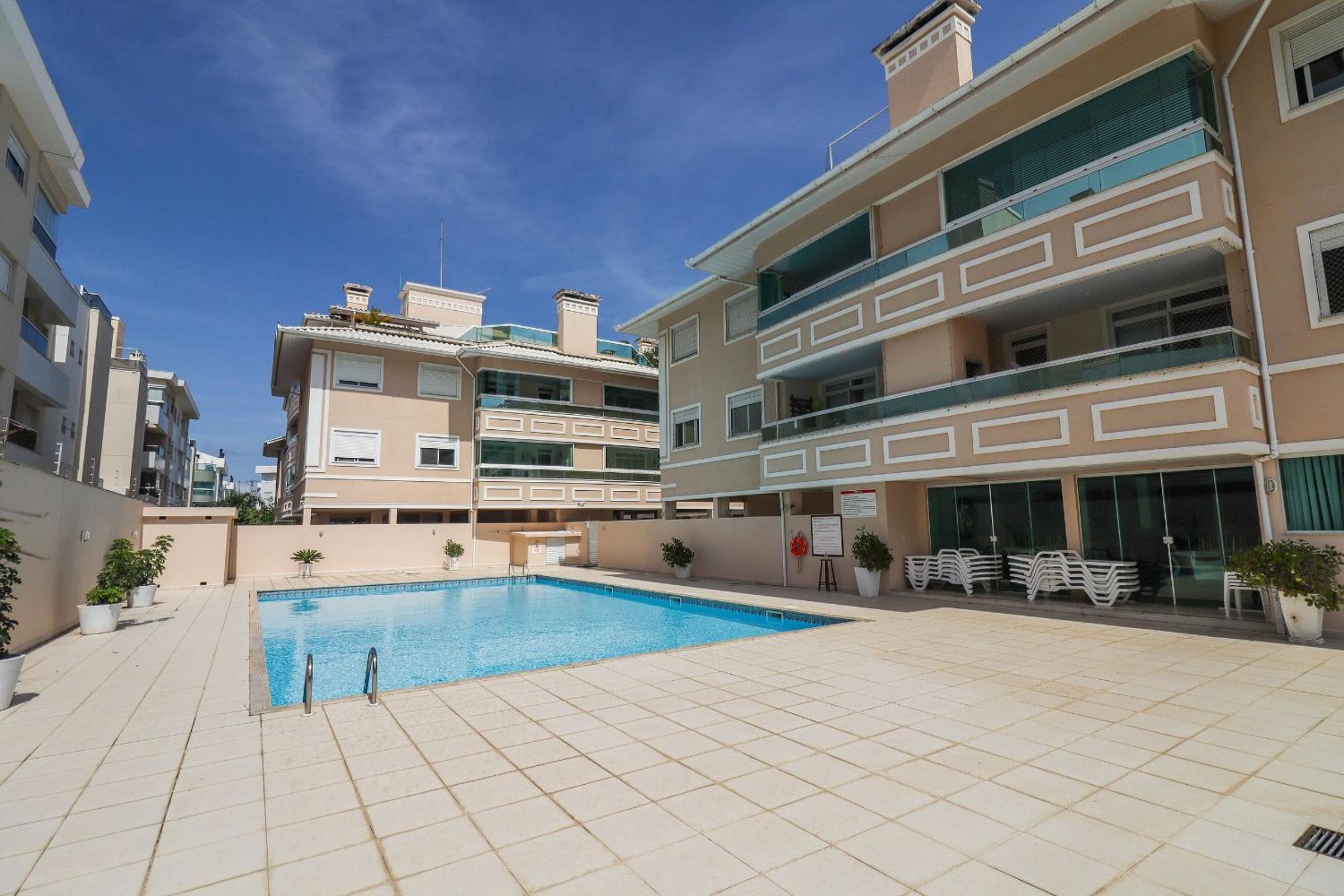 Excellent 3 bedrooms 300m from the sea