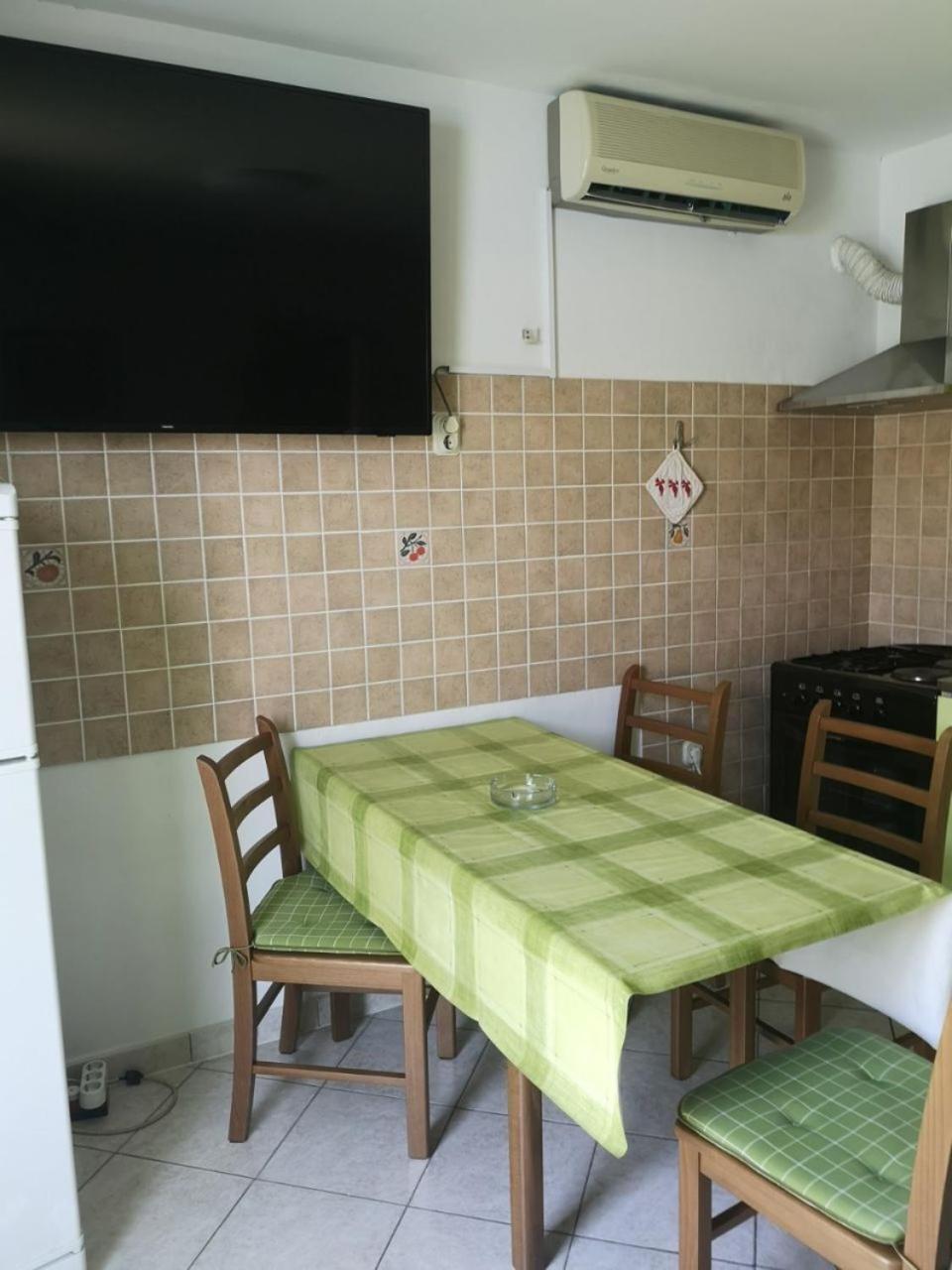 Apartments Dragi