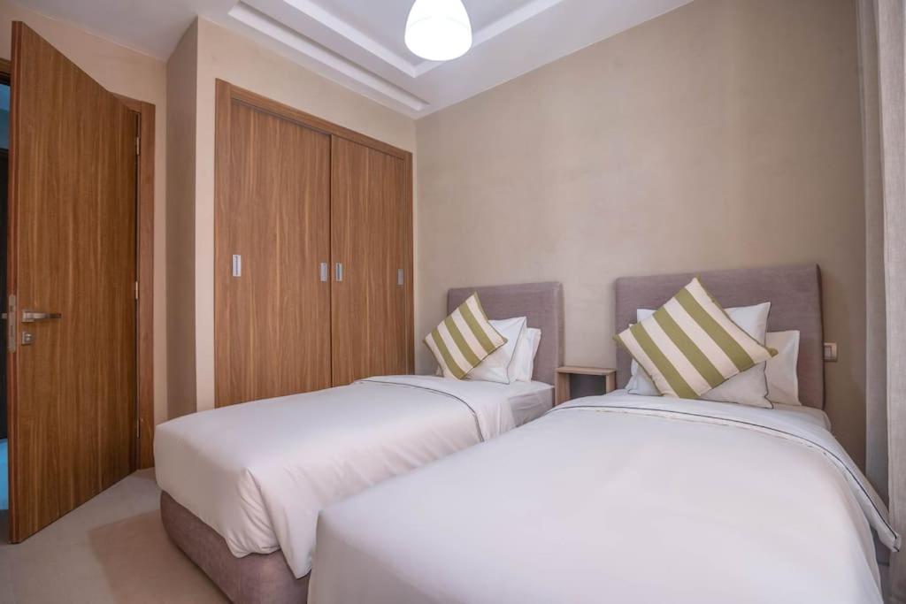 2 Bedroom condo in Marrakech free parking et pool view 2