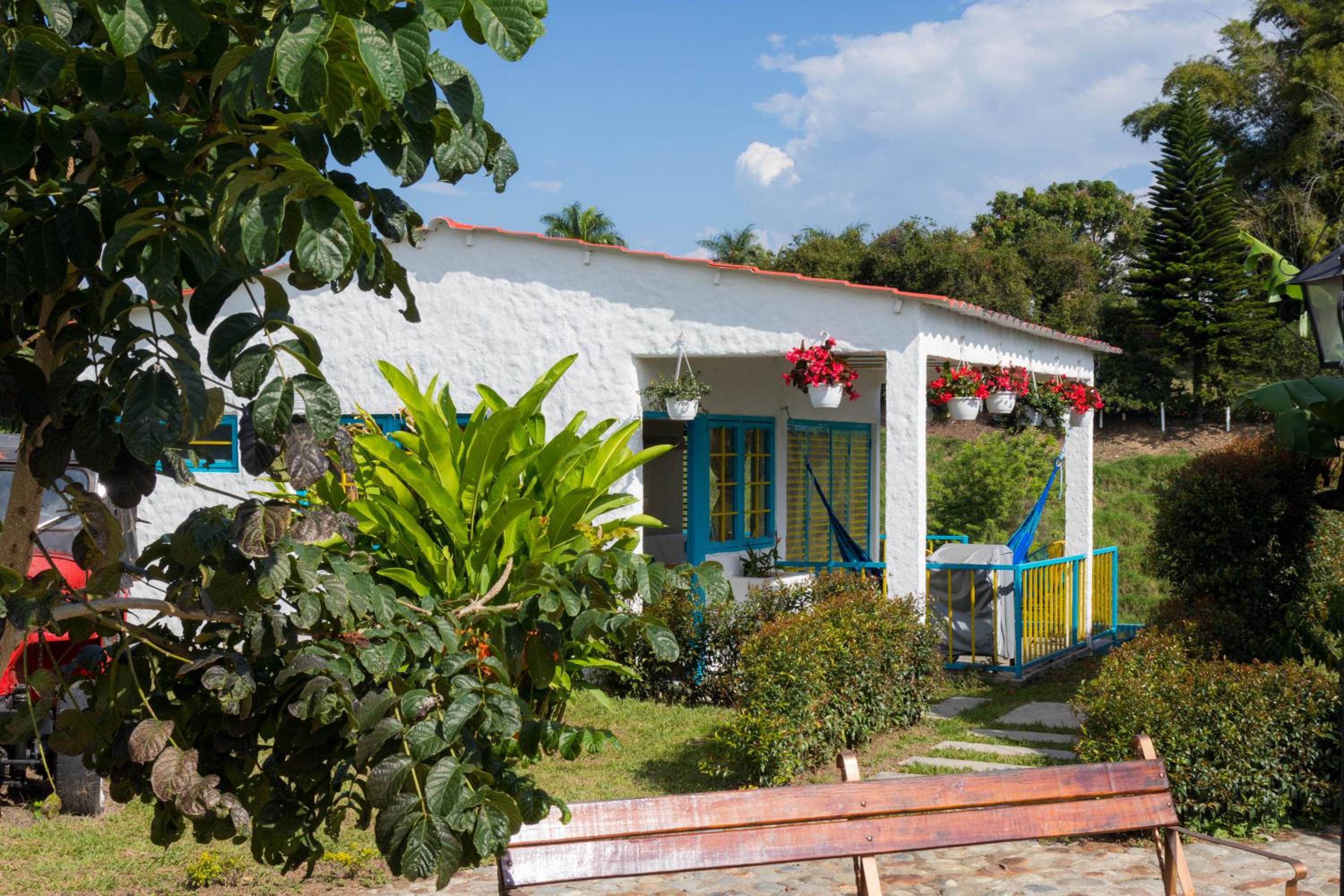 La Trasnochadora - Duerme en una típica finca cafetera Colombiana