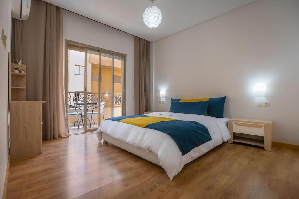 Charming two bedrooms Flat with Pool and Parking view 4