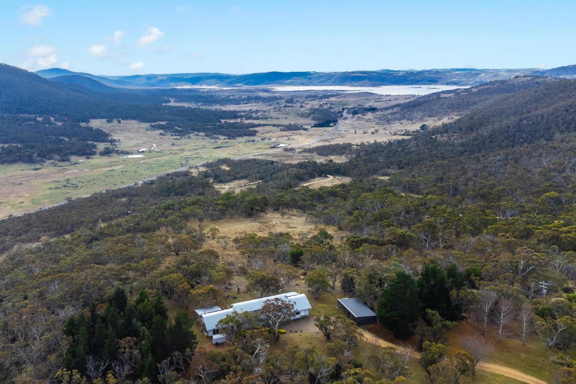 Silvertop Snowy Mountains