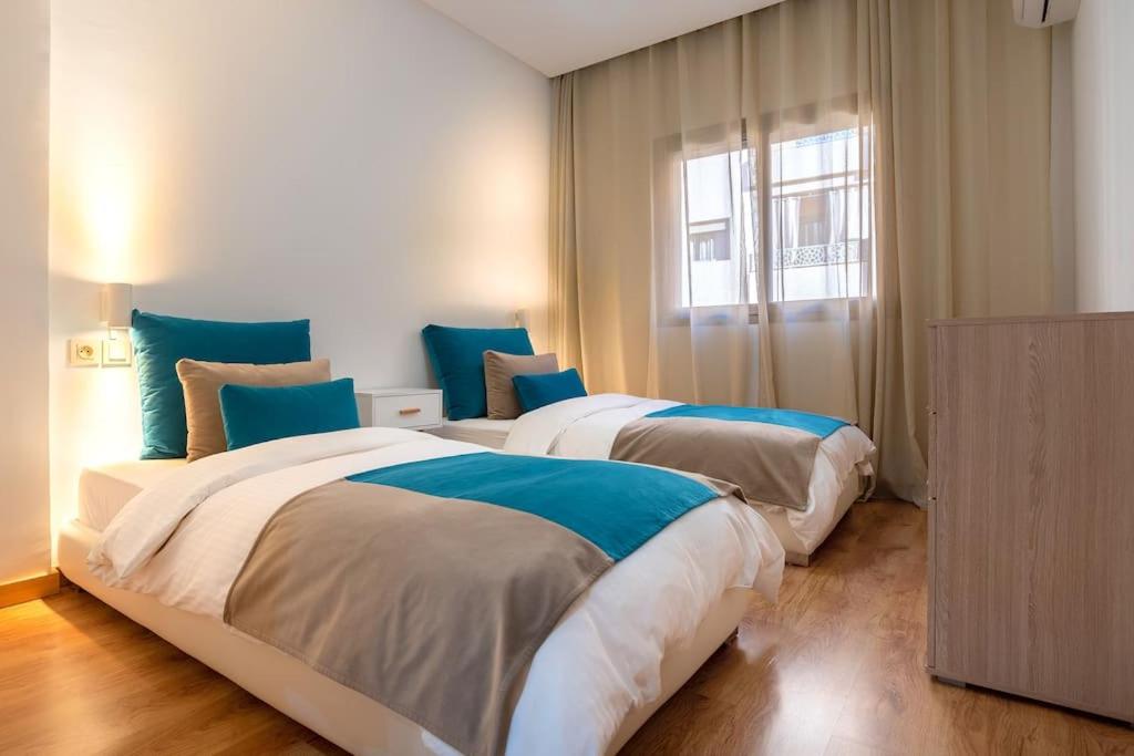 Spacious 2 BR FLAT with Wi-Fi, Pool and Parking view 4