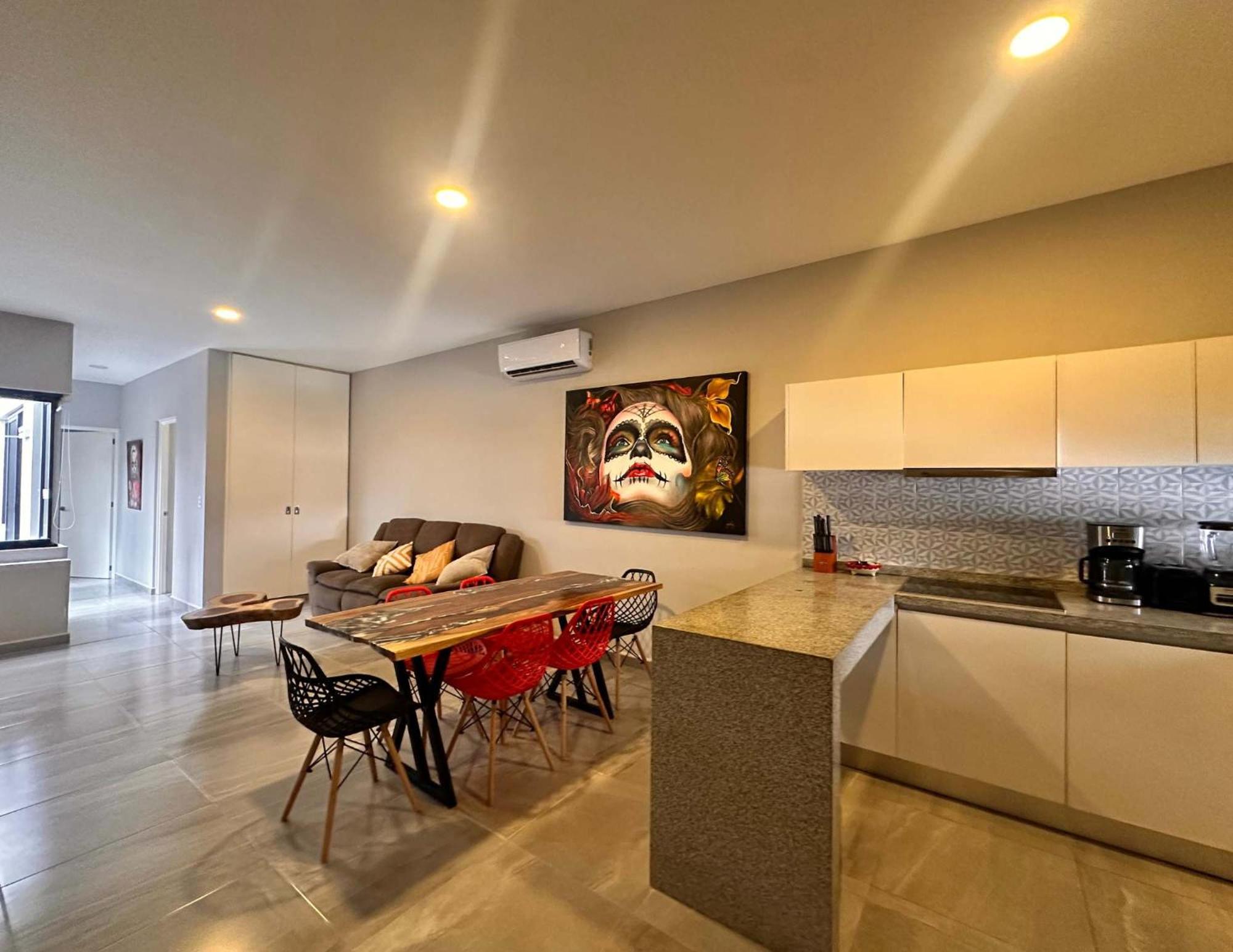 Stylish & Modern Condo in Playa del Carmen view 2