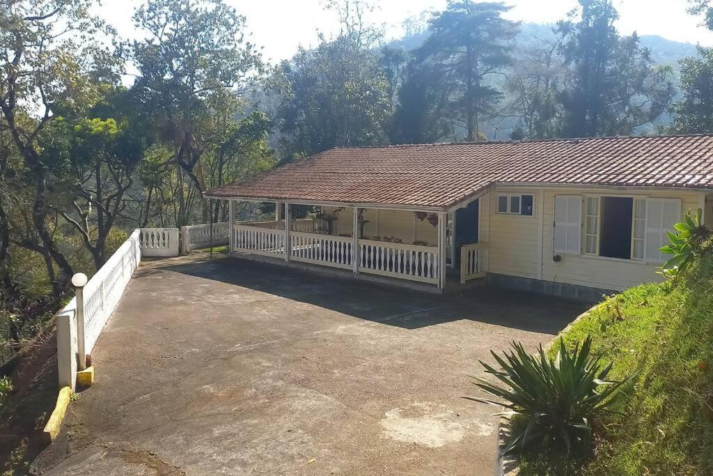 Casa Alto da Colina em Mury