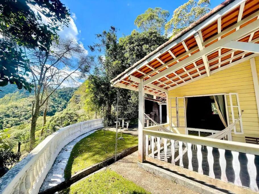 Casa Alto da Colina em Mury