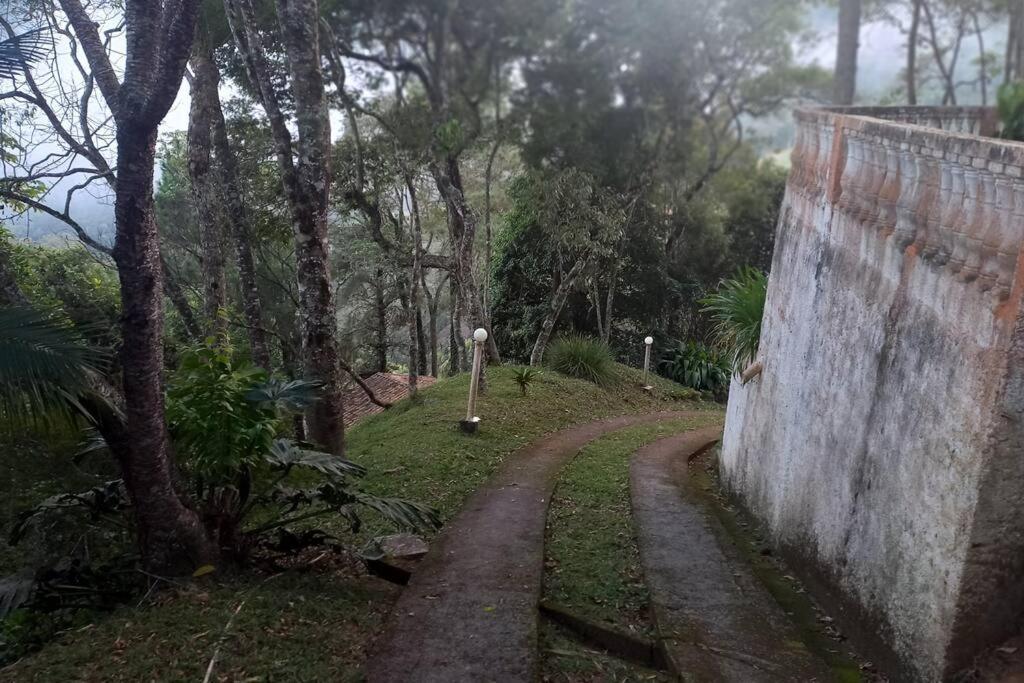 Casa Alto da Colina em Mury