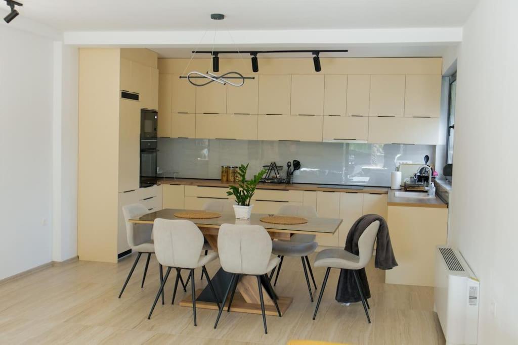 Villa - All Seasons Residence in Skopje