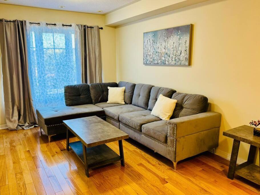 Cozy house in Toronto Central