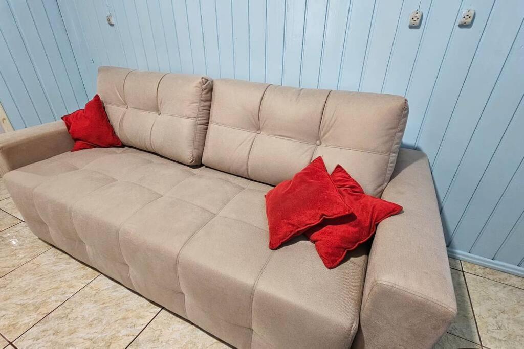 Casa Confortável com Fogão a Lenha e Churrasqueira