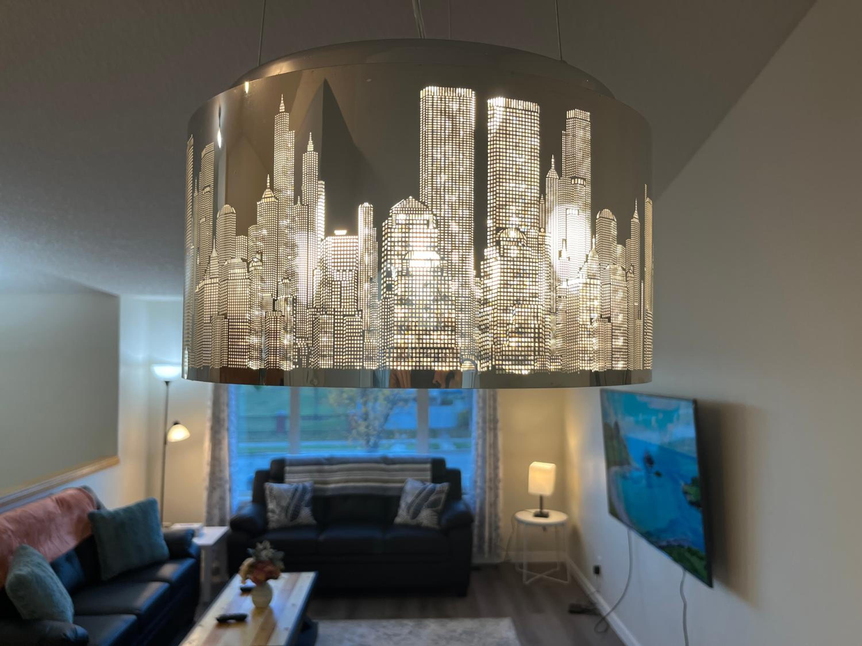 Park View Paradise - Big, Bright, Modern, Fully Stocked