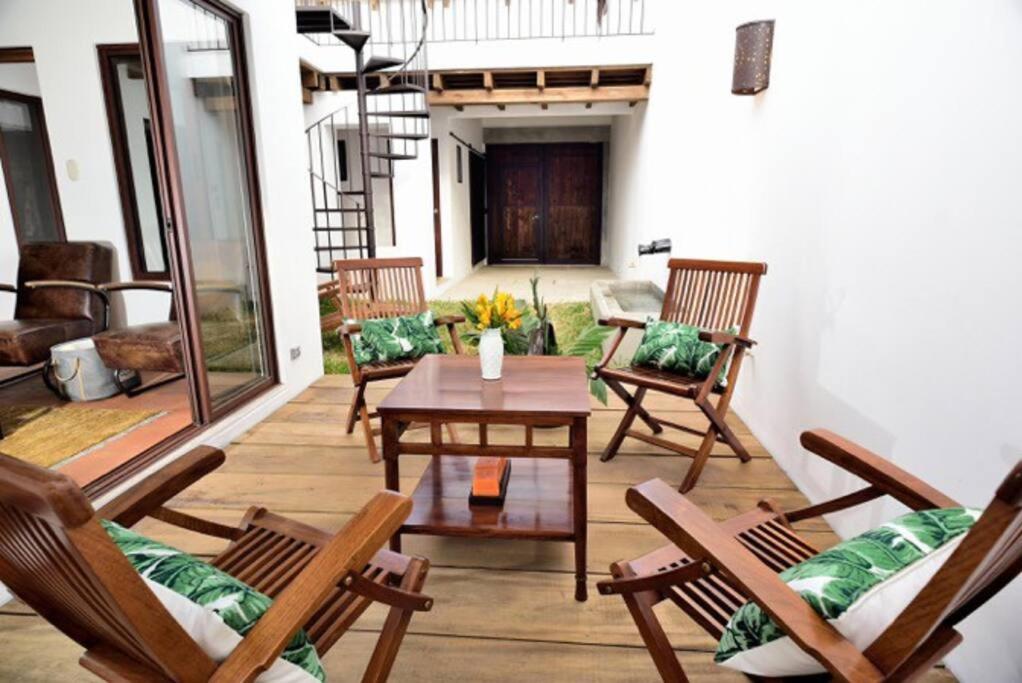 Amazing Antigua Home AN012 view 2