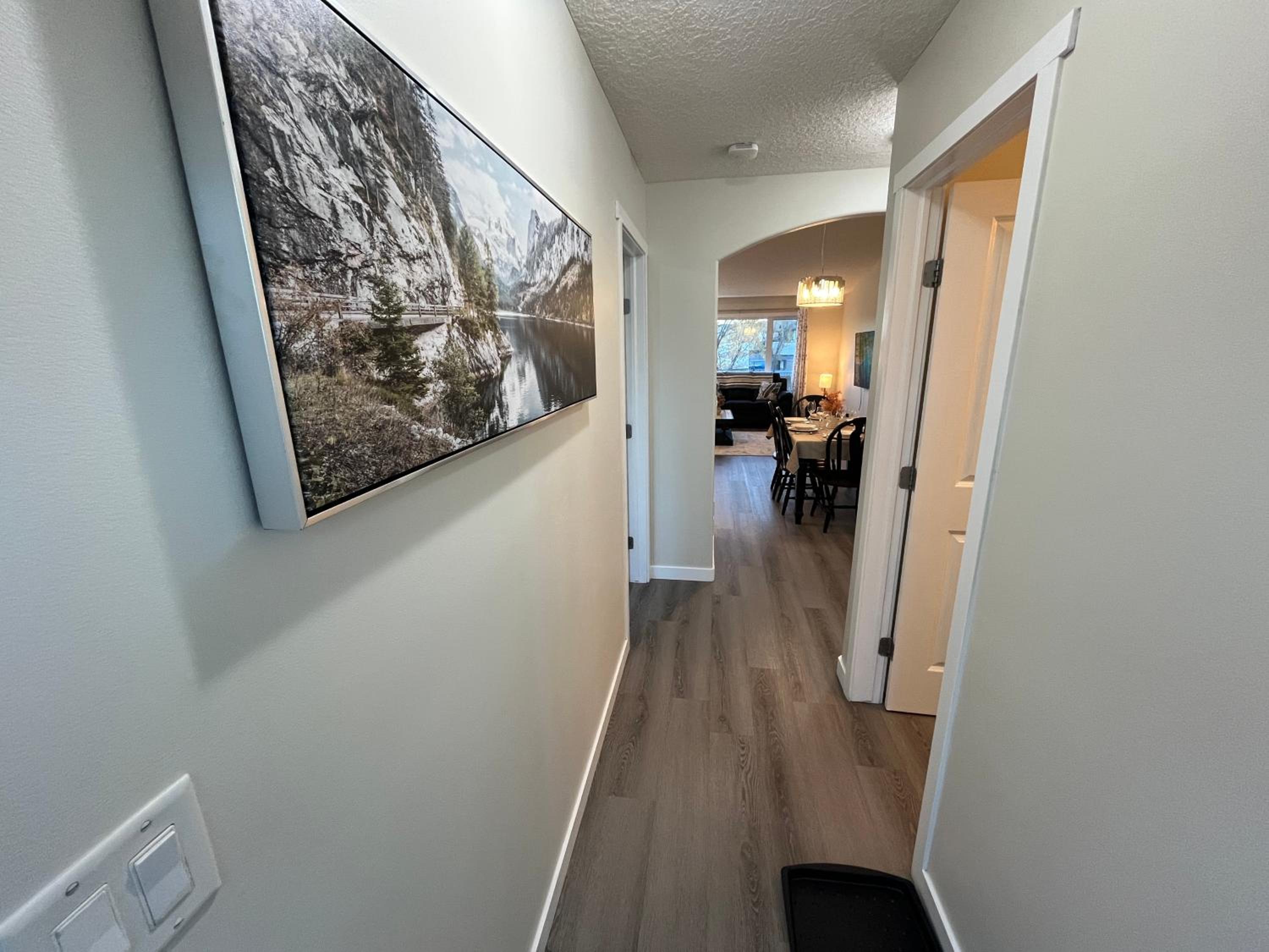 Park View Paradise - Big, Bright, Modern, Fully Stocked