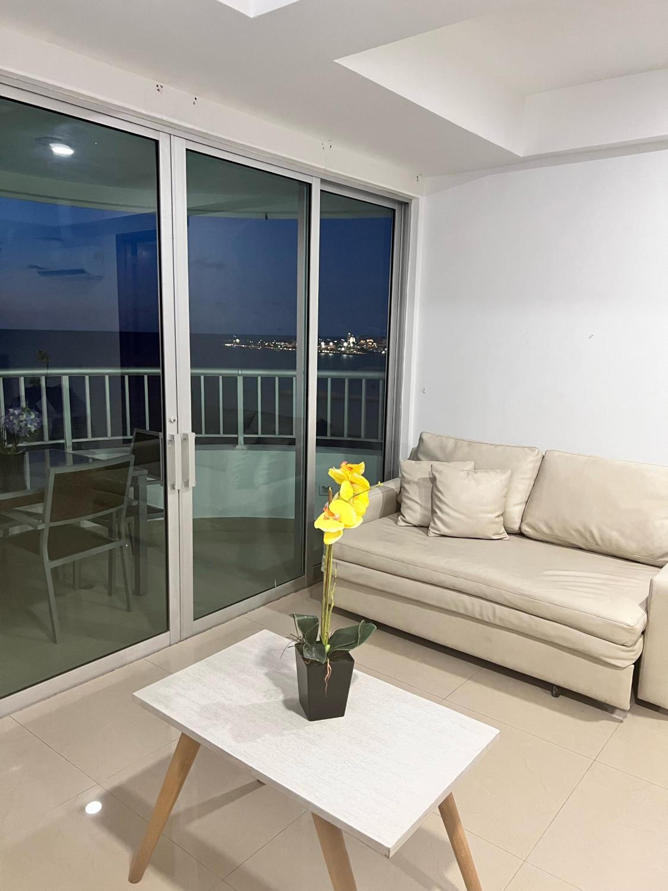 Apartmento con vista al mar, Palmeto