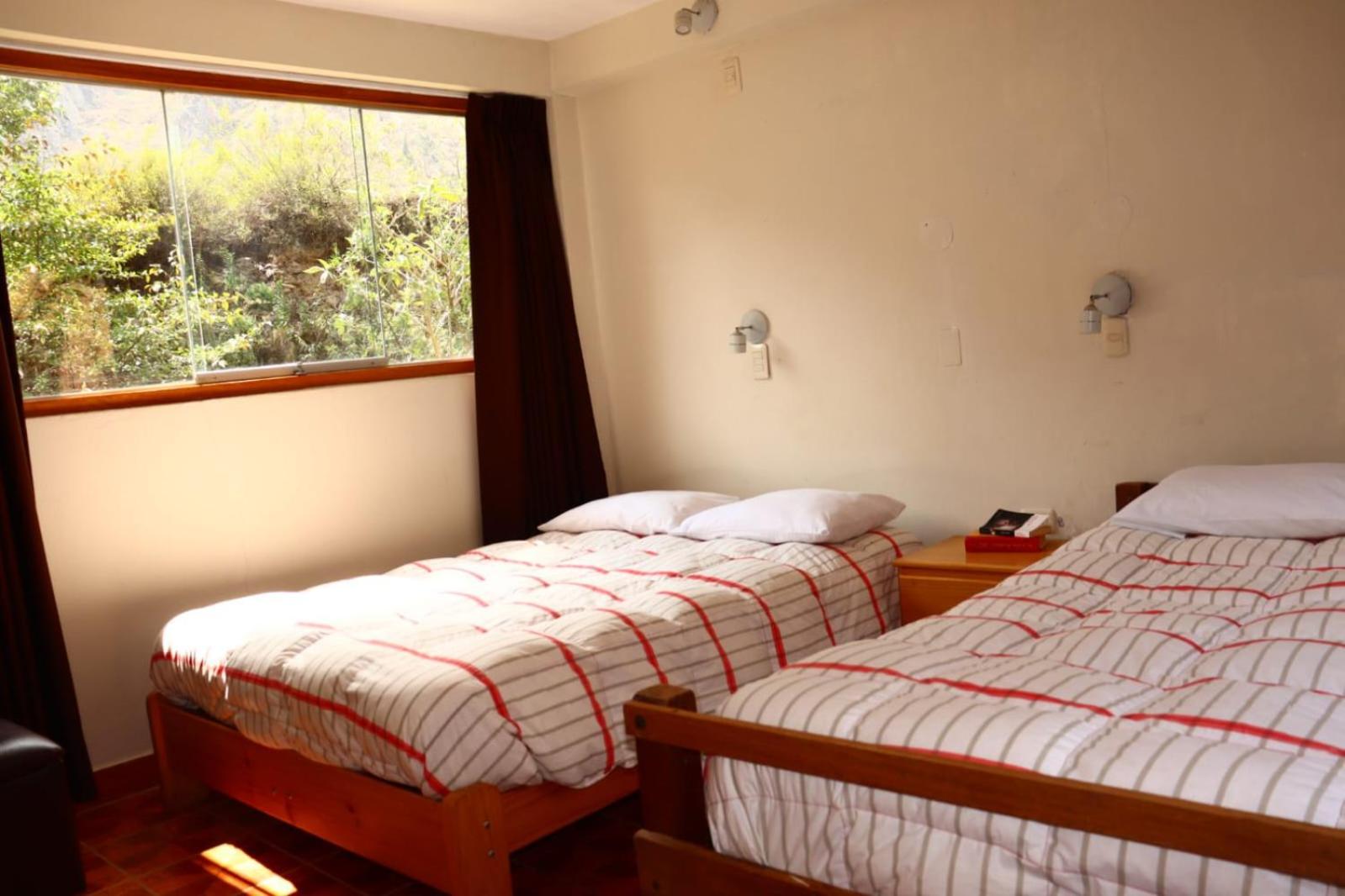 Full Moon Eco Lodge