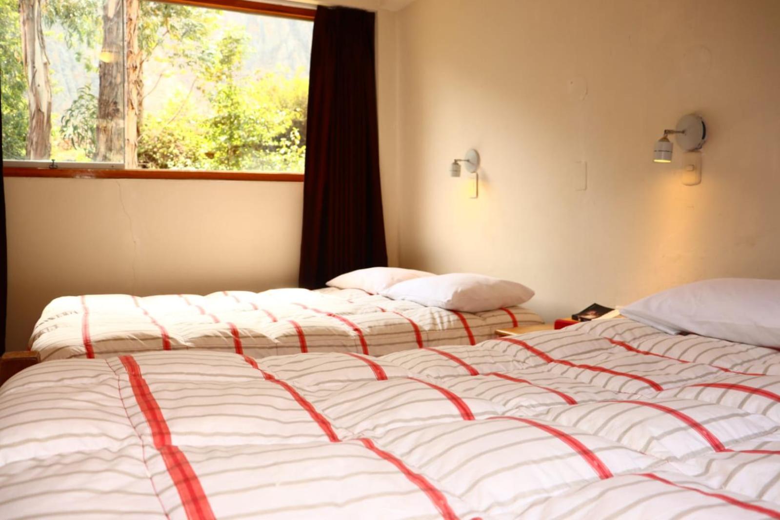 Full Moon Eco Lodge